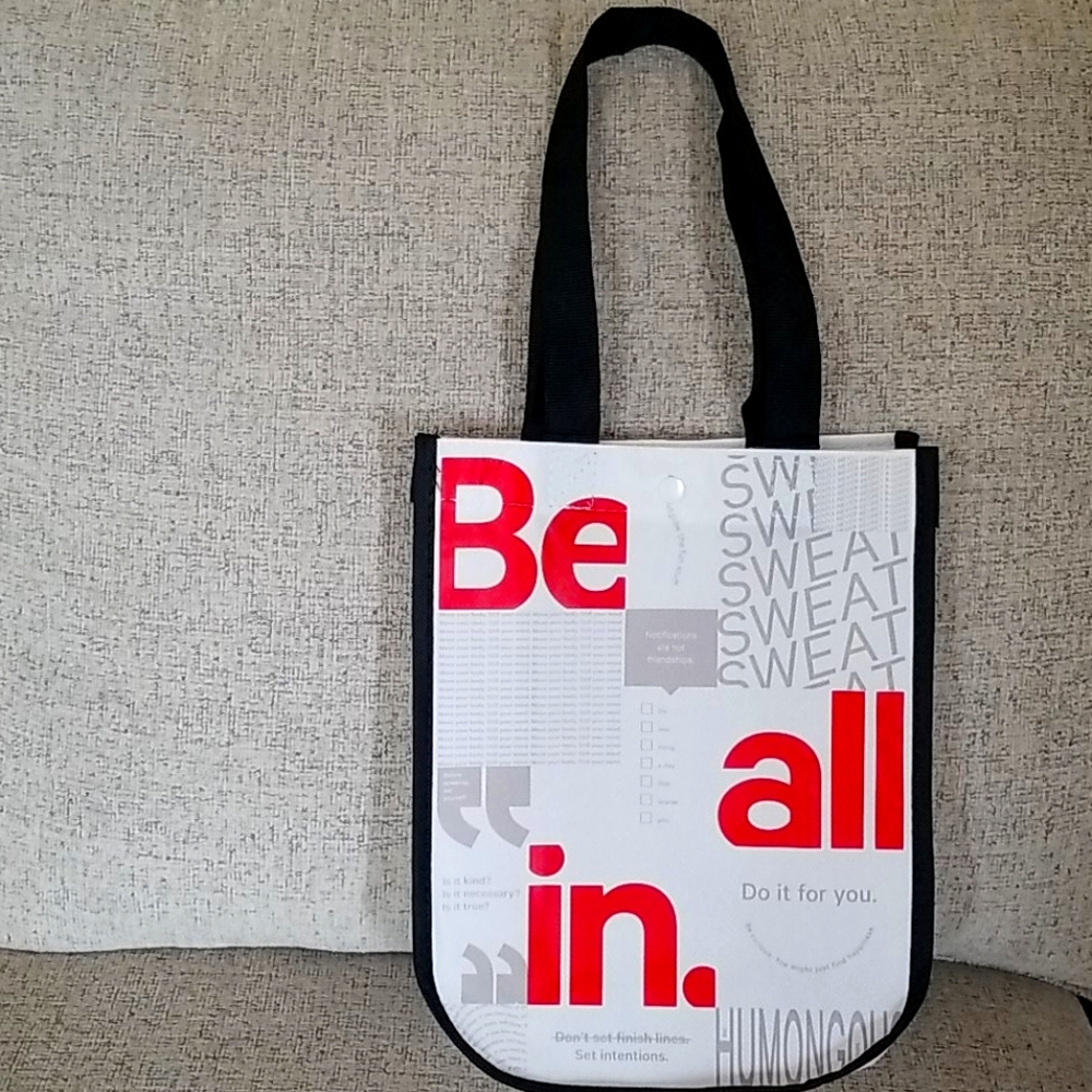 Lululemon tote